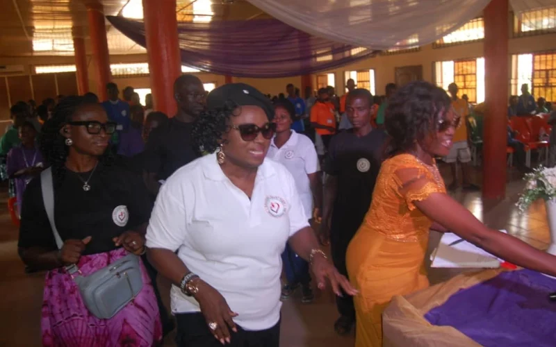 074476b9-f830-4b8d-a0ff-0459d22323e2